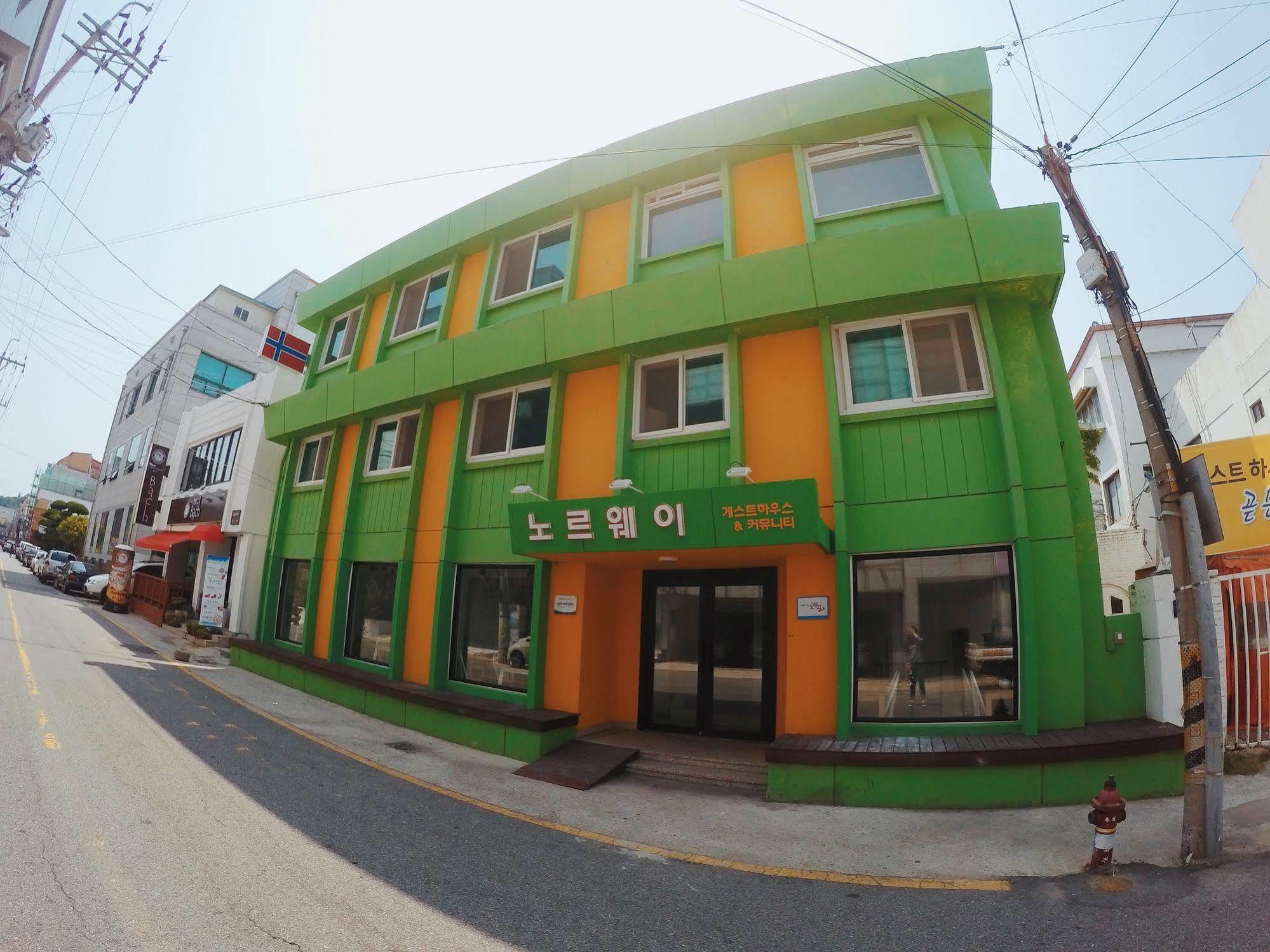 Mokpo Norway Guesthouse エクステリア 写真
